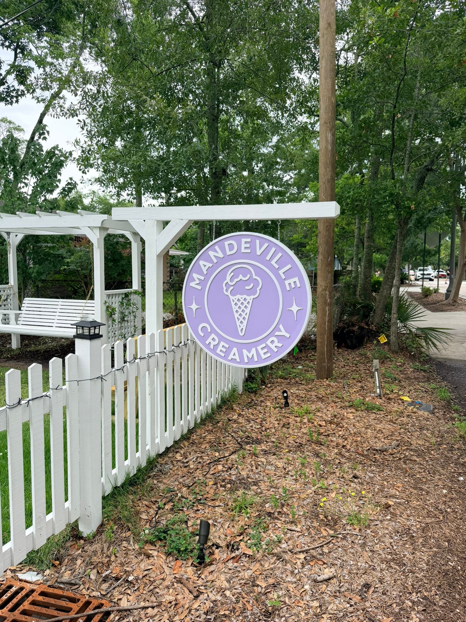 We had a post church, post lunch, dessert date!!! This little ice cream shop was the cutest!!